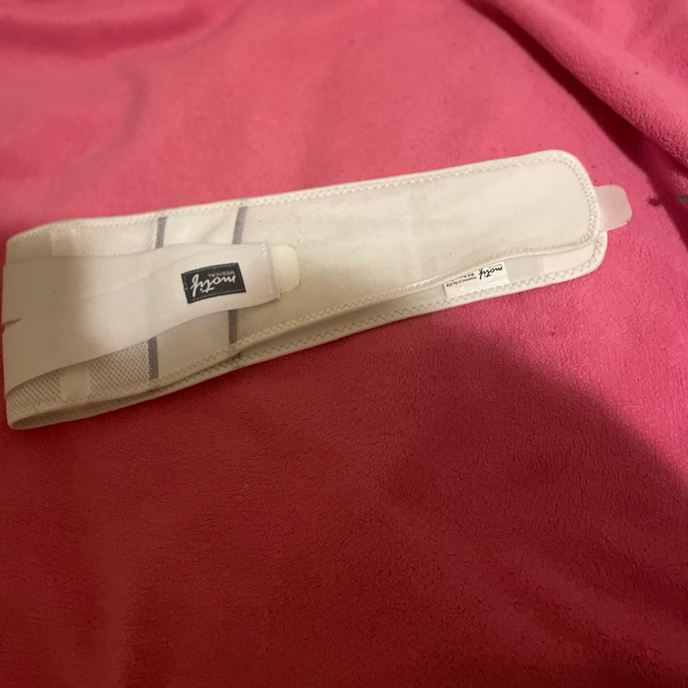 Motif Belly Band